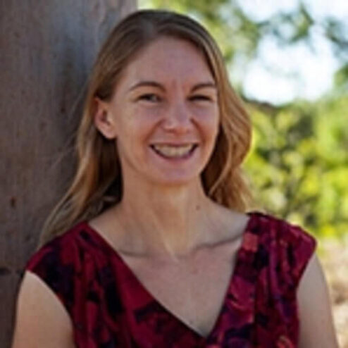 A Prof Lois Holloway